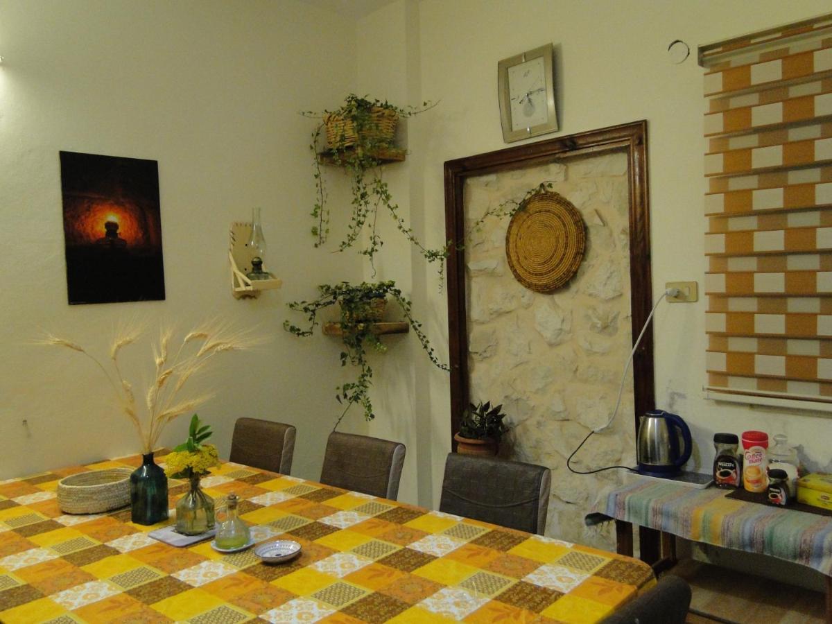 Gadara Rent Room Umm Qays Exterior photo